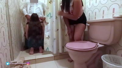 Ferpleechster fynt dokter neuken pasjint yn sikehûs badkeamer / PART 1 / NicoleLondrawer / Chiquicandy