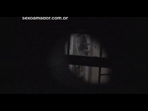 ❤️ Blondie wurdt yn it geheim op fideo opnommen troch in buertvoyeur ferburgen efter holle bakstiennen ❤️❌ Anale porno op fy.4k-porno.ru ❌️